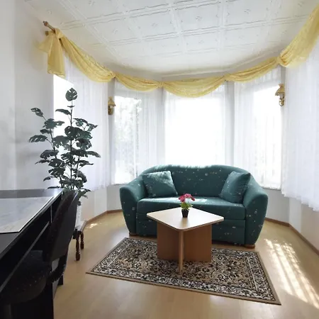 Apartment Cozy In Rostock With Terrace Lambrechtshagen
